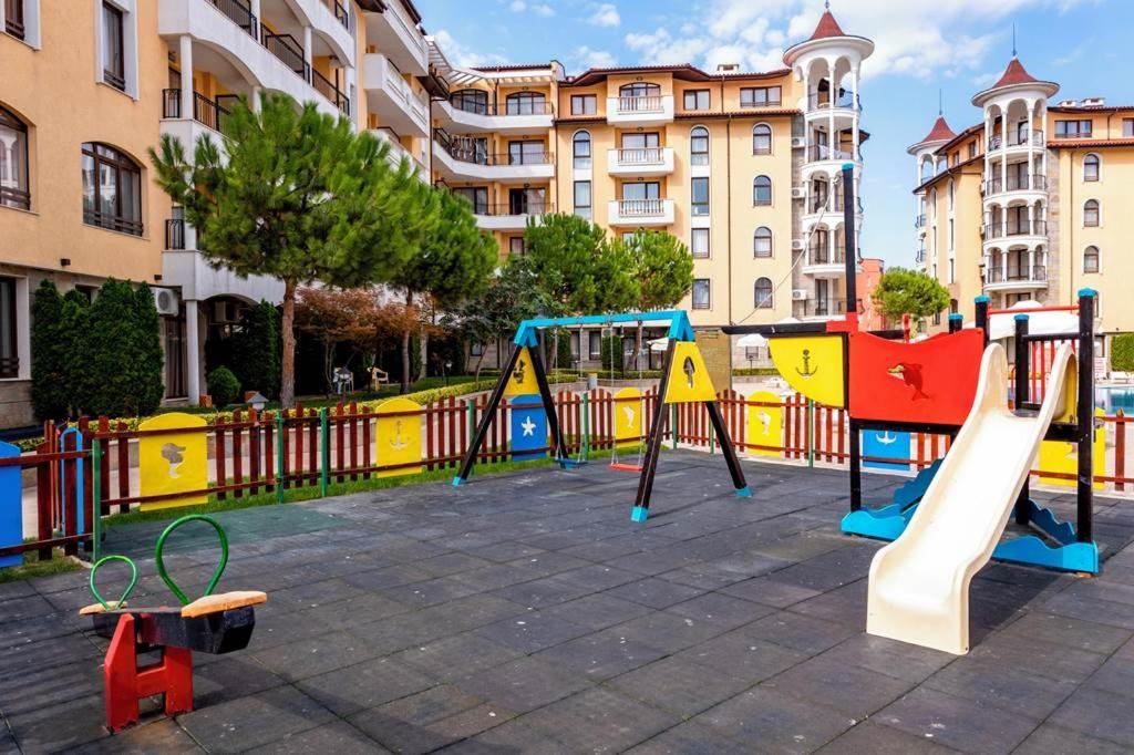 Holiday Apartcomplex Royal Sun Slantchev Briag Extérieur photo
